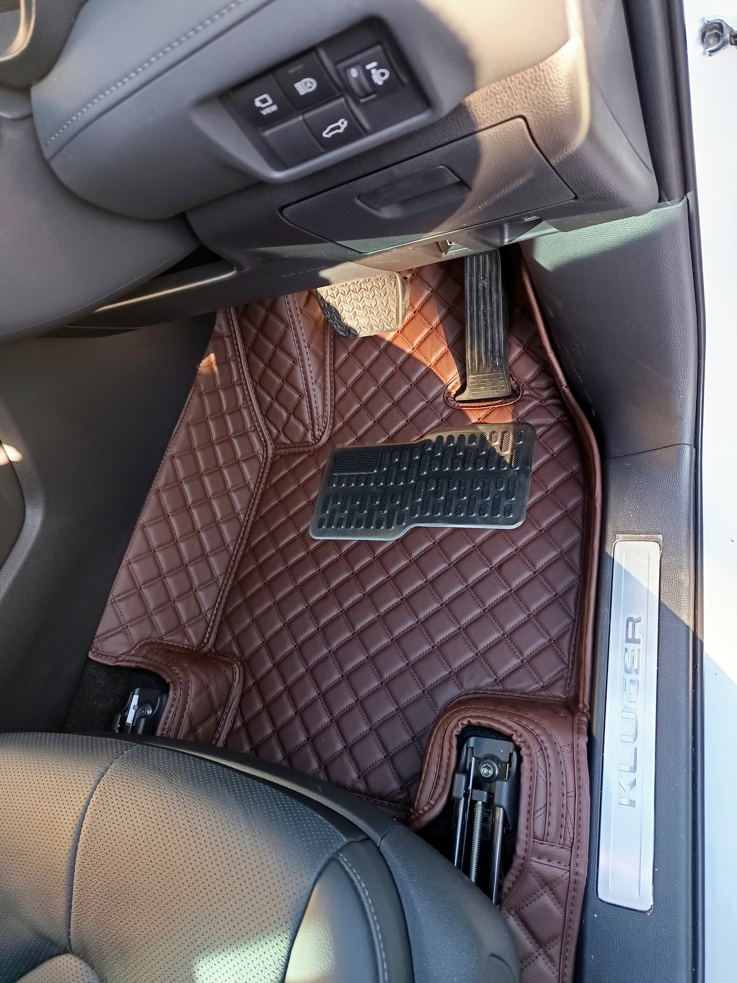 PU leather 3D floor mats for Chery