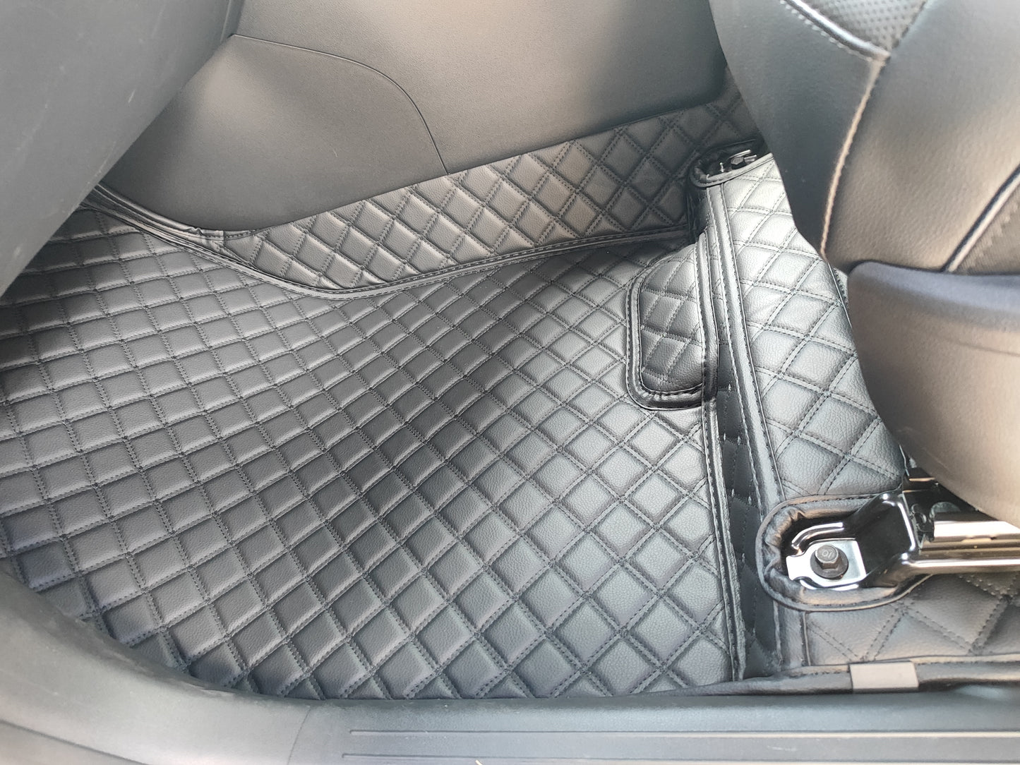 Custom-made floor mats for Hyundai Tucson 2021-2025