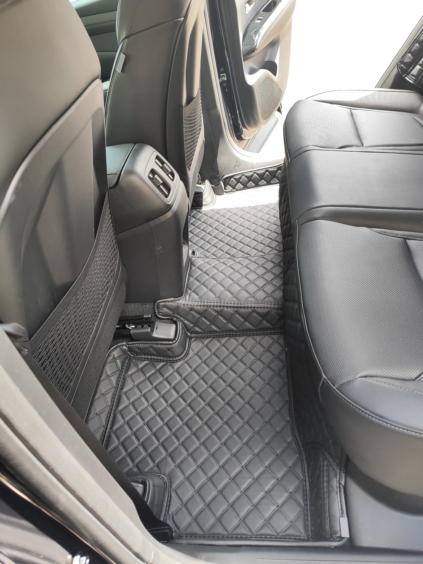 Custom-made floor mats for Hyundai Tucson 2021-2025