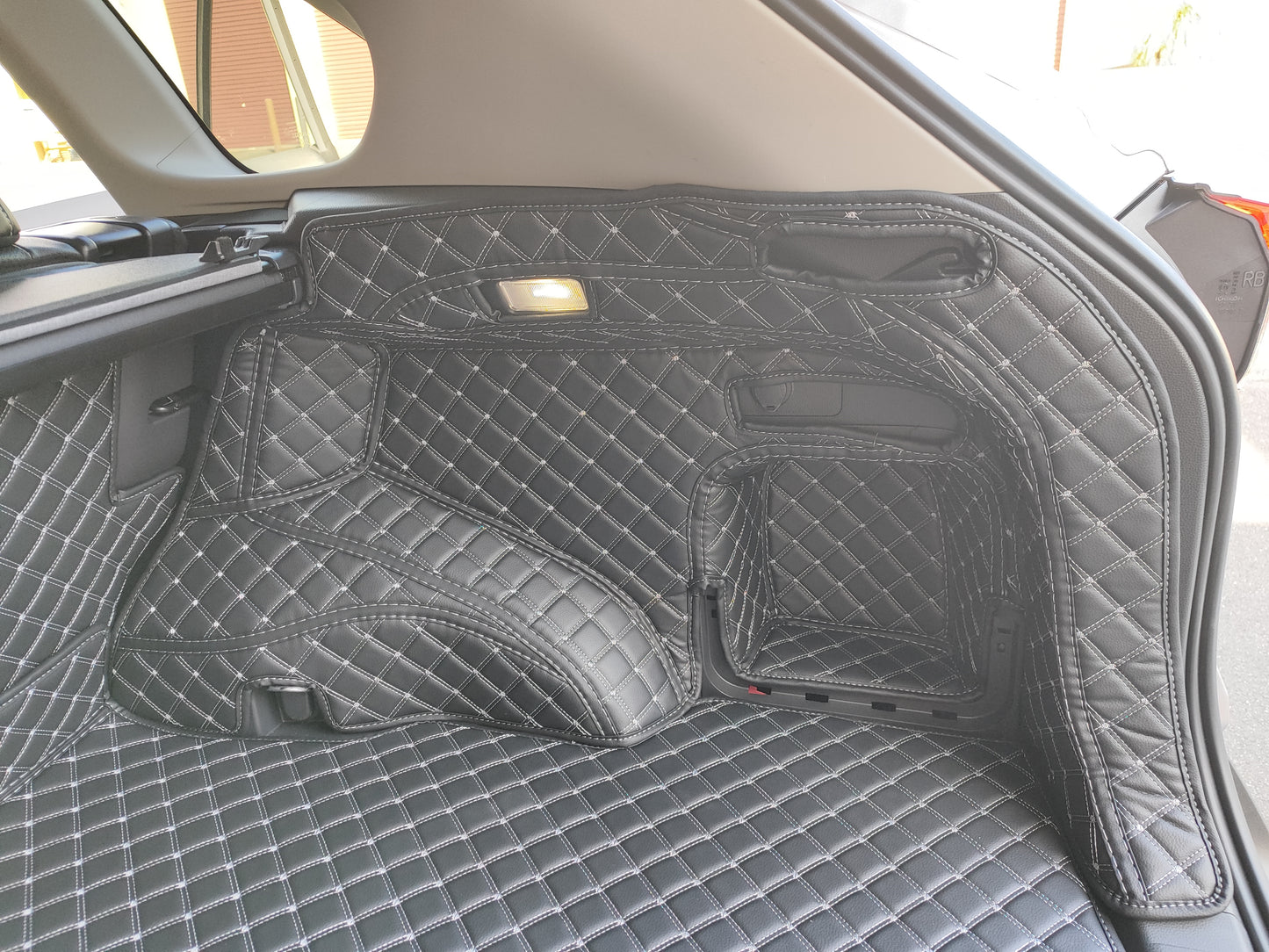Custom-made boot liner for Toyota RAV4 2019-2025