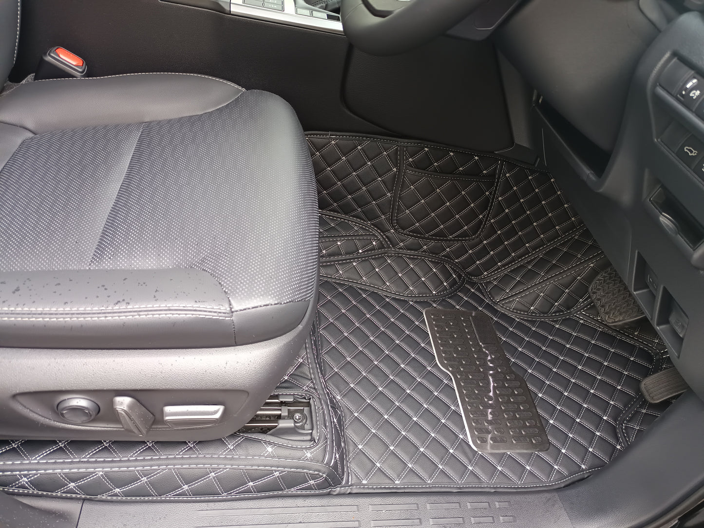 Custom-made floor mats for Land cruiser Prado J250