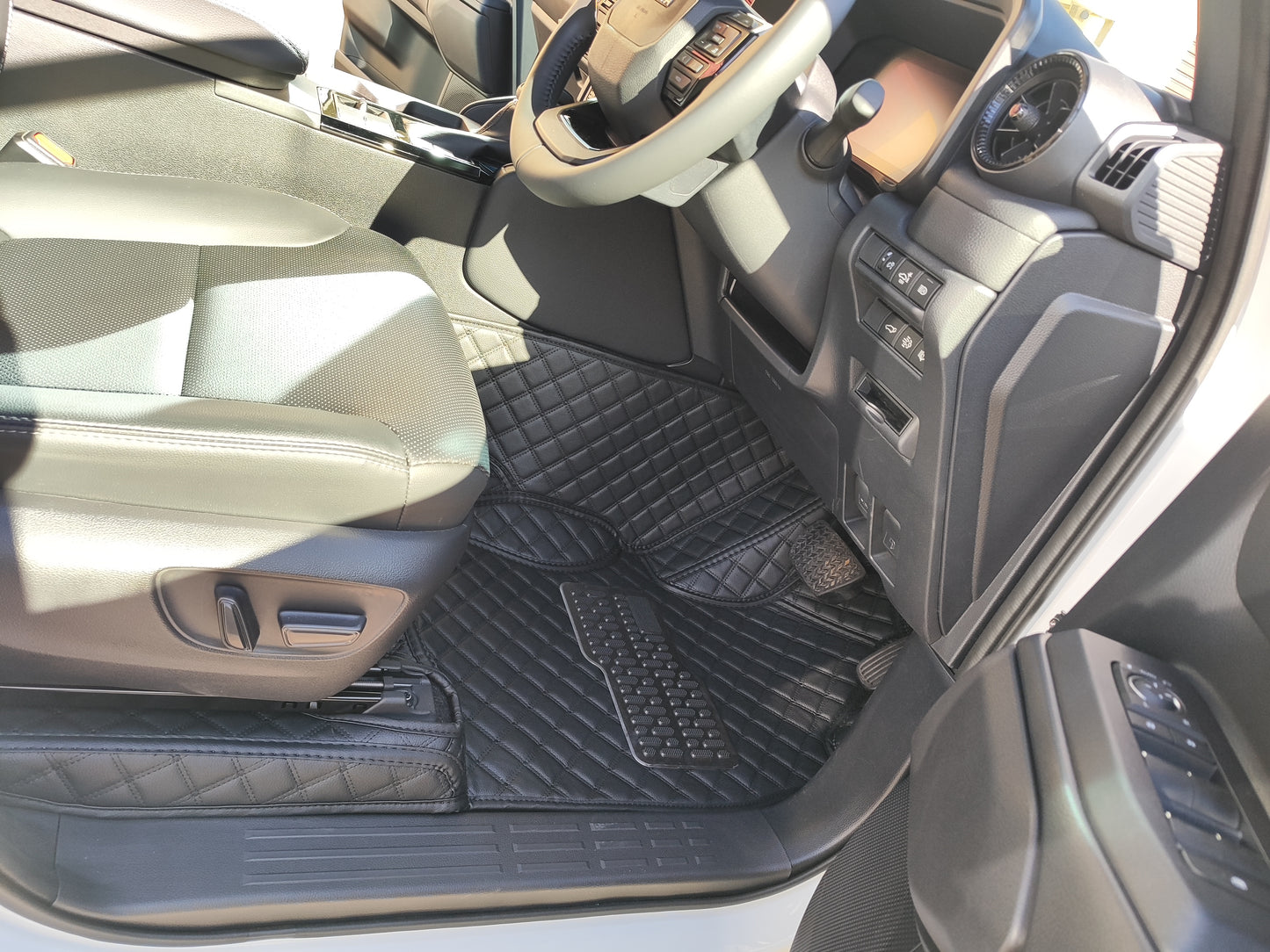 Custom-made floor mats for Land cruiser Prado J250
