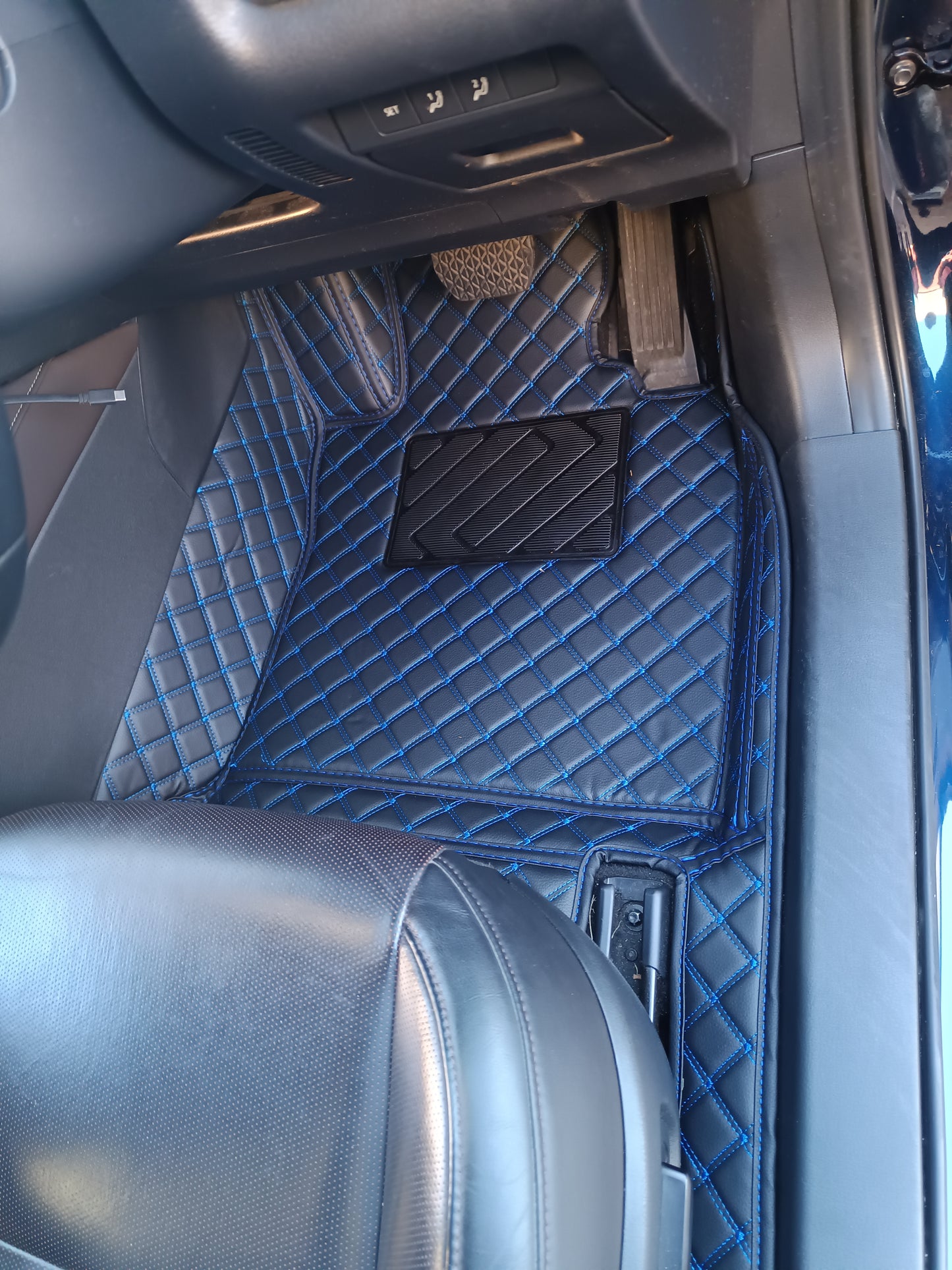 PU leather 3D floor mats for GWM