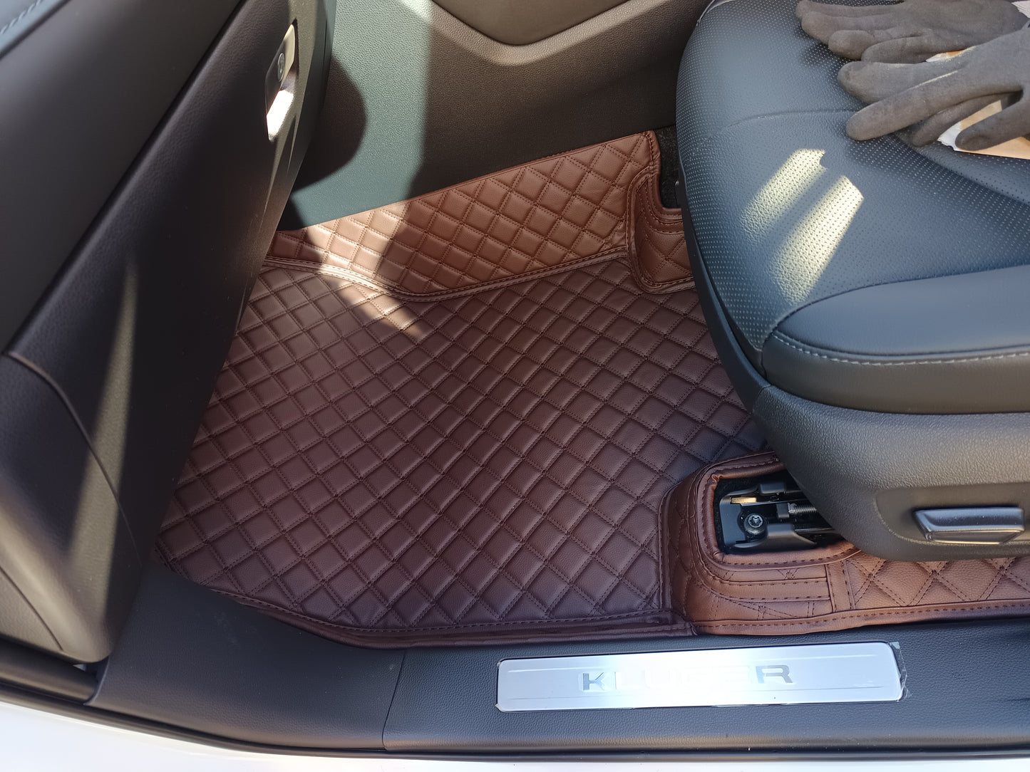 PU leather 3D floor mats for GWM