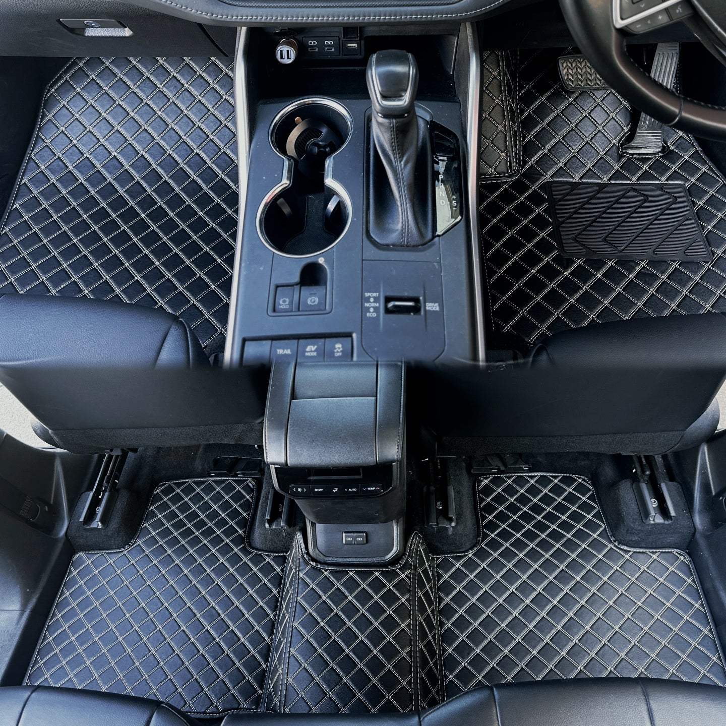 PU leather floor mats for Holden