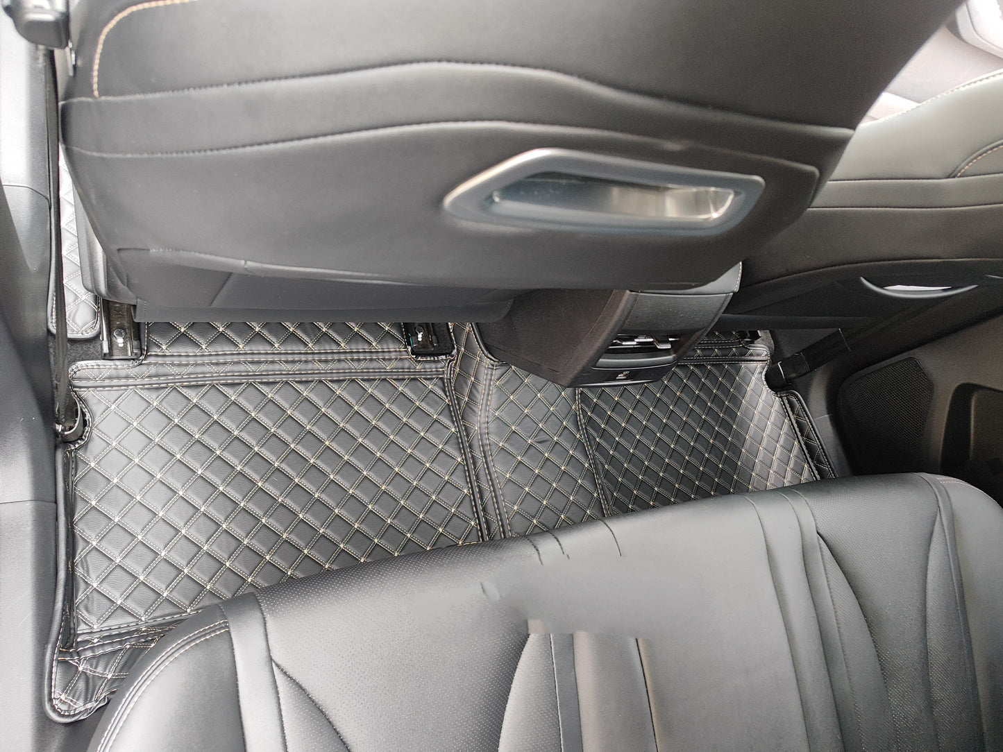Custom-made floor mats for Chery Omoda 5 2022-2025