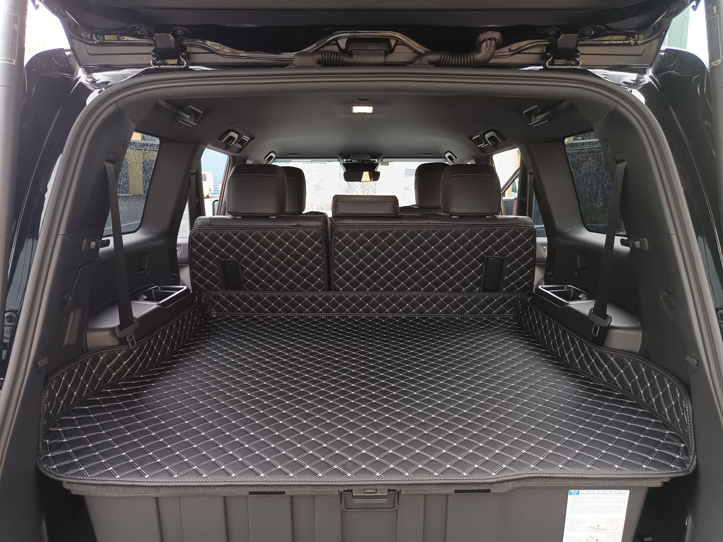 Custom-made boot liner for Land cruiser Prado J250 7 seater